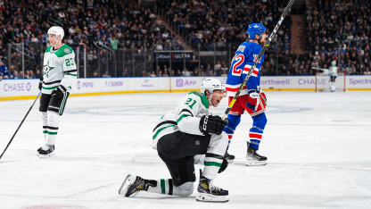 打进反超进球，欧冠官方：内维斯当选巴黎4-2曼.